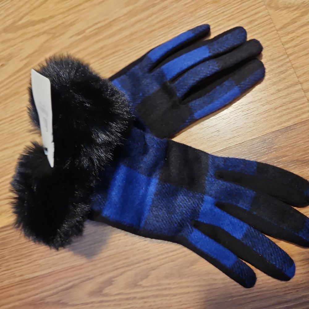 Gloves - Picture 3 of 4